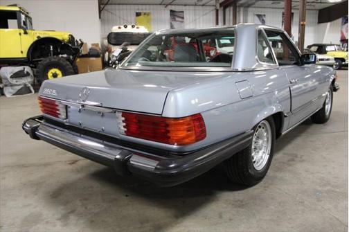 1984 Mercedes-Benz S-Class 380 SL 2dr Convertible