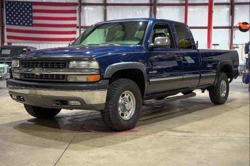 2000 Chevrolet Silverado 2500 LT Extended Cab
