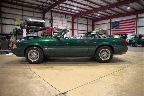 1990 Ford Mustang LX 5.0L Sport