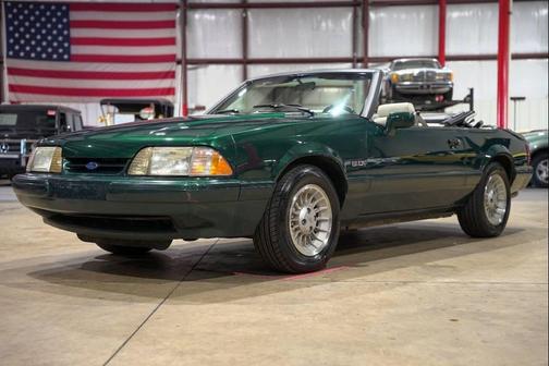 1990 Ford Mustang LX 5.0L Sport