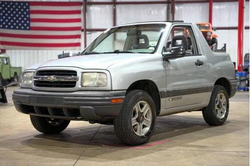 2002 Chevrolet Tracker Base 4WD 2dr SUV w/ Soft Top