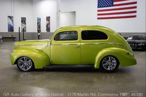1940 Ford Deluxe Base