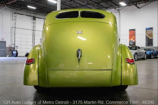 1940 Ford Deluxe Base