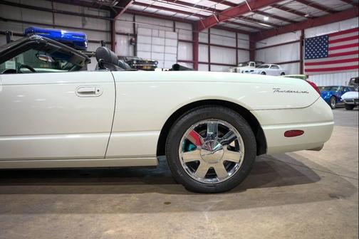 2002 Ford Thunderbird Deluxe