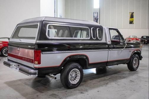 1985 Ford F-150 XLT Lariat