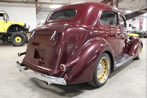 1936 Ford Tudor 
