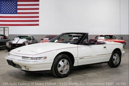 1990 Buick Reatta Base 2dr Convertible