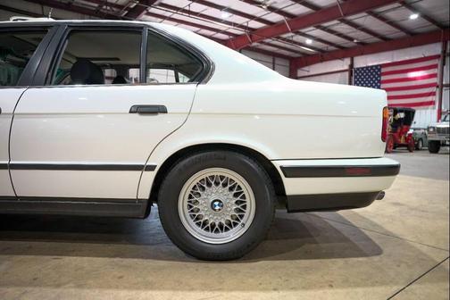 1993 BMW 535 535i 4dr Sedan