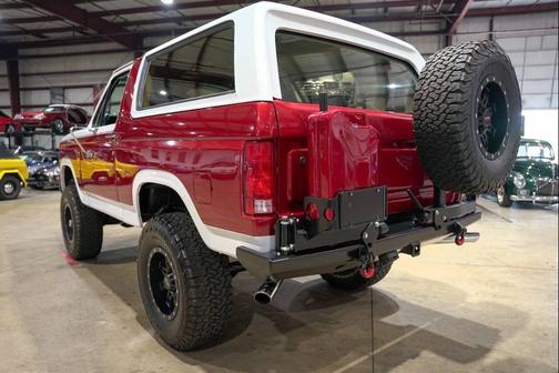 1985 Ford Bronco XLT 2dr 4WD SUV