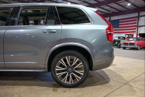 2020 Volvo XC90 T5 Momentum