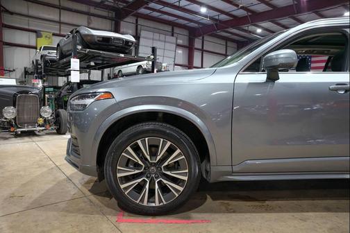 2020 Volvo XC90 T5 Momentum