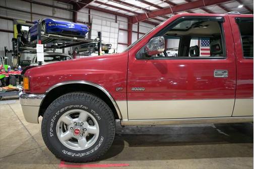 1996 Isuzu Rodeo LS 4dr 4WD SUV