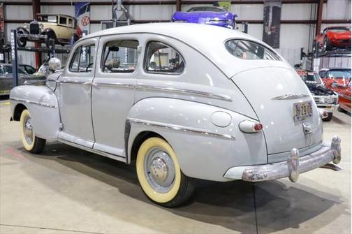 1948 Ford Deluxe Base