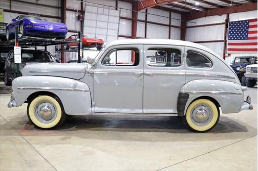 1948 Ford Deluxe Base