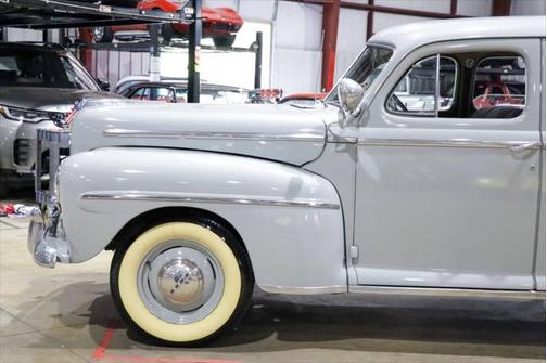 1948 Ford Deluxe Base