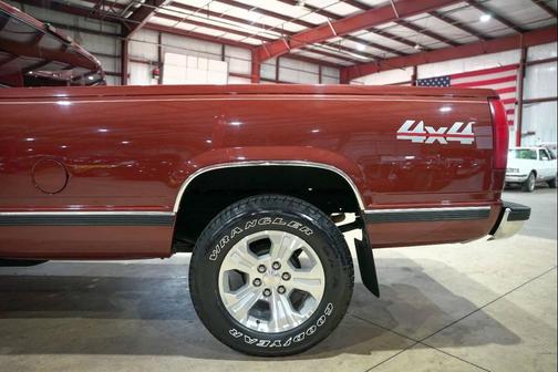 1998 Chevrolet 1500 K1500 Silverado 2dr 4WD Standard Cab LB