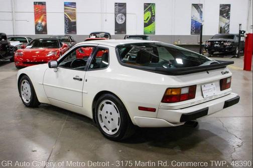 1988 Porsche 944 Turbo 2dr Hatchback
