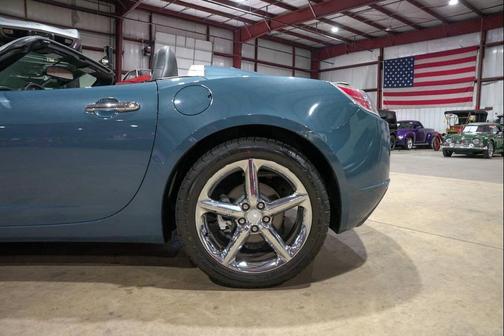 2007 Saturn Sky Base 2dr Convertible