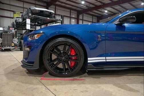 2022 Ford Shelby GT500 Base