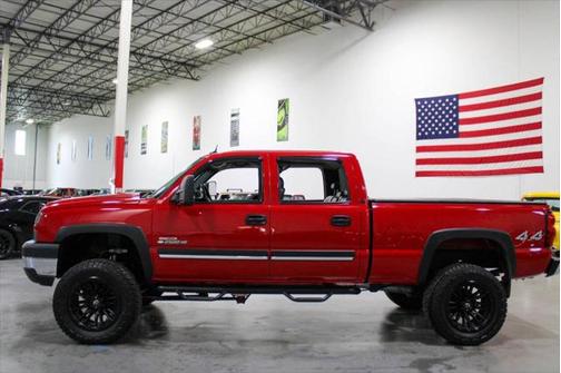 2005 Chevrolet Silverado 2500 LS H/D Crew Cab