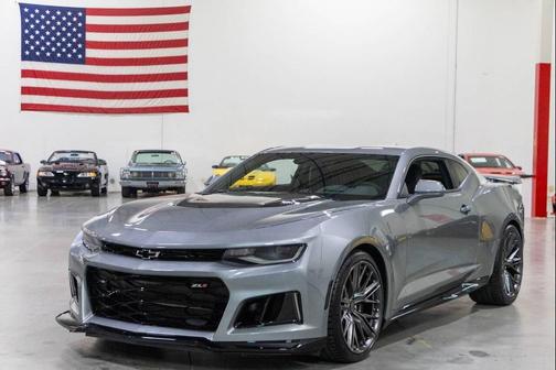 Sharkskin Metallic 2024 Chevrolet Camaro ZL1