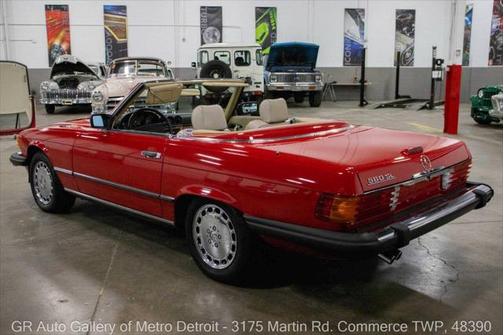 1986 Mercedes-Benz S-Class 560 SL 2dr Convertible