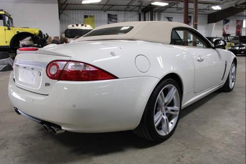 2007 Jaguar XKR Base
