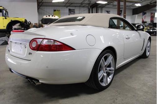 2007 Jaguar XKR Base
