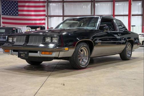 1985 Oldsmobile Cutlass Salon 442 2dr Coupe
