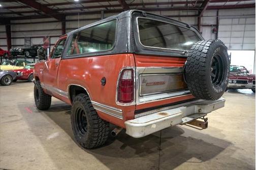 1976 Dodge Charger Base