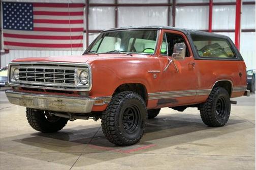 1976 Dodge Charger Base