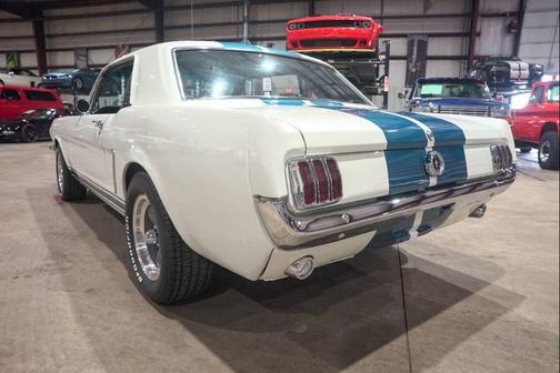 White 1965 Ford Mustang Base