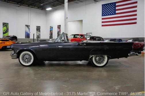 1957 Ford Thunderbird Base