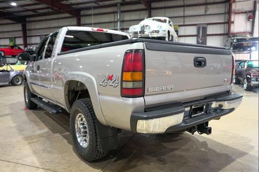 2005 GMC Sierra 2500 SLE H/D Extended Cab