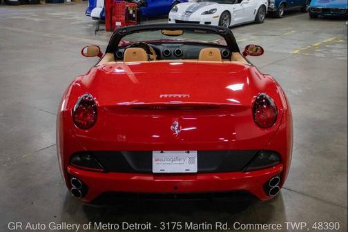 2014 Ferrari California Base