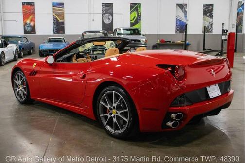 2014 Ferrari California Base