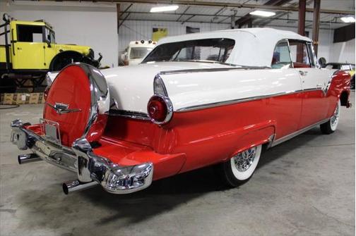 1955 Ford Sunliner
