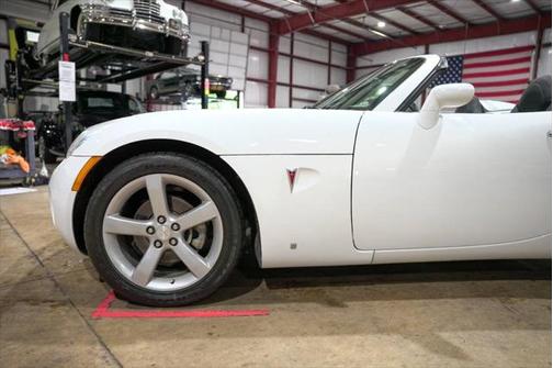 2008 Pontiac Solstice Base 2dr Convertible