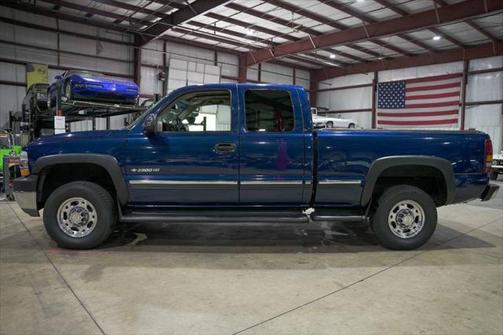 2002 Chevrolet Silverado 2500 LT H/D Extended Cab