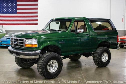 1996 Ford Bronco XLT 2dr 4WD SUV