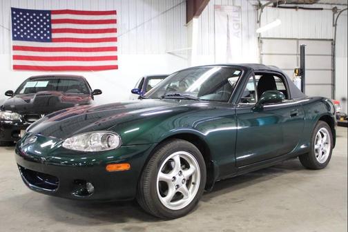 2001 Mazda MX-5 Miata Special Edition 2dr Roadster