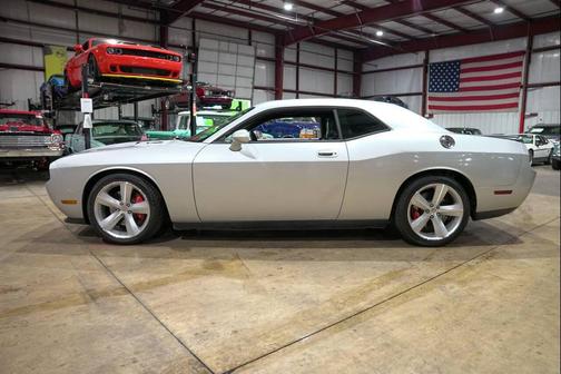 Bright Silver Metallic Clearcoat 2009 Dodge Challenger SRT8