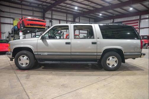 Pewter 1999 Chevrolet Suburban K1500