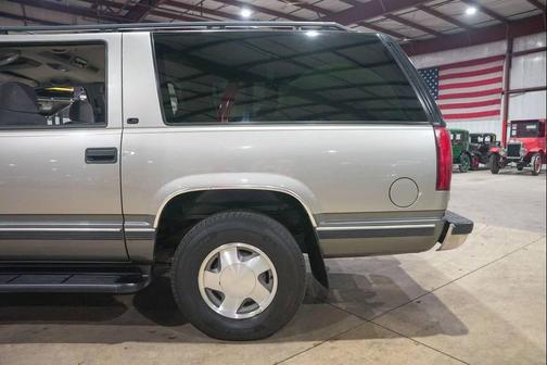 Pewter 1999 Chevrolet Suburban K1500