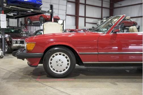 1986 Mercedes-Benz S-Class 560 SL 2dr Convertible