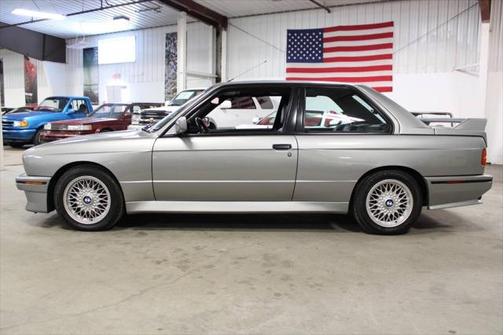 1988 BMW M3 Base