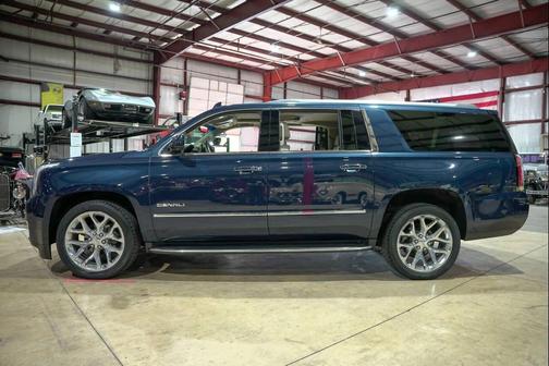 2017 GMC Yukon XL Denali