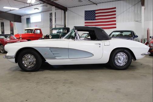 1961 Chevrolet Corvette Base