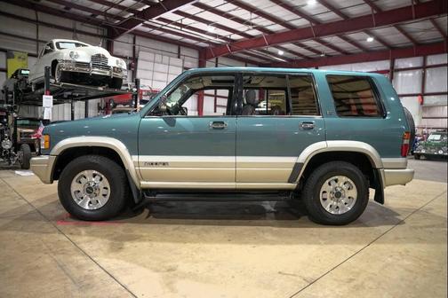 1996 Isuzu Trooper SE 4dr 4WD SUV