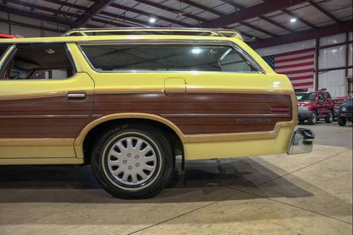 1977 Ford LTD Country Squire